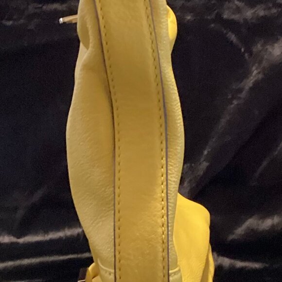 Michael Kors - Large Citrus Fulton Shoulder Bag - Picture 3 of 5